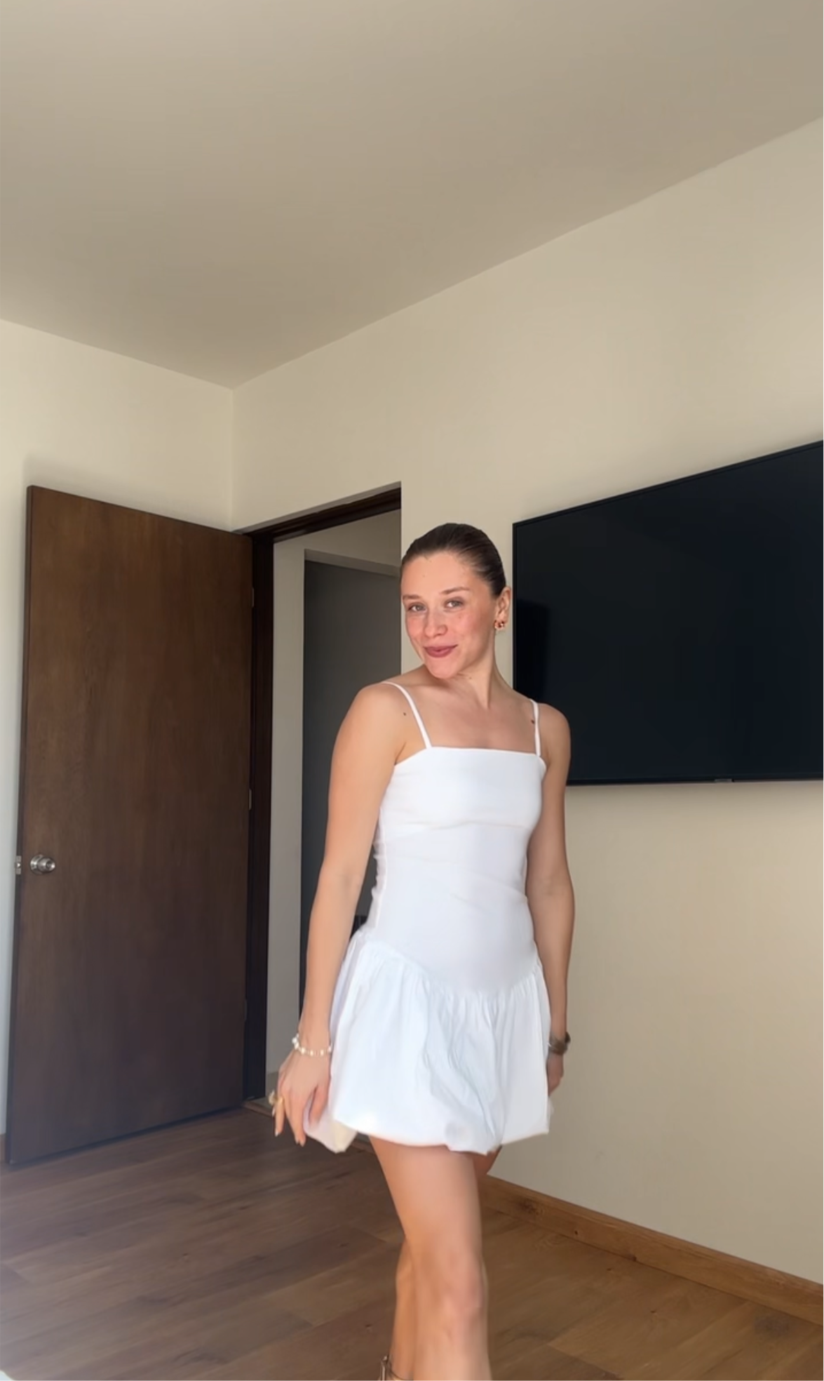 VESTIDO TIPO GLOBO BLANCO