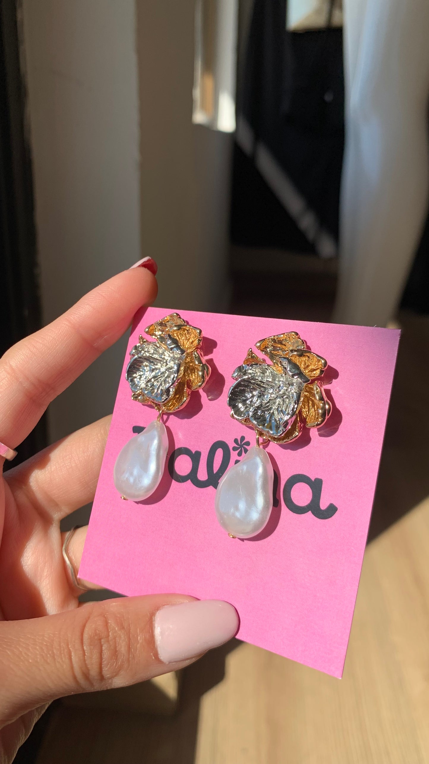 ARETES SÓLIDOS CON PERLA