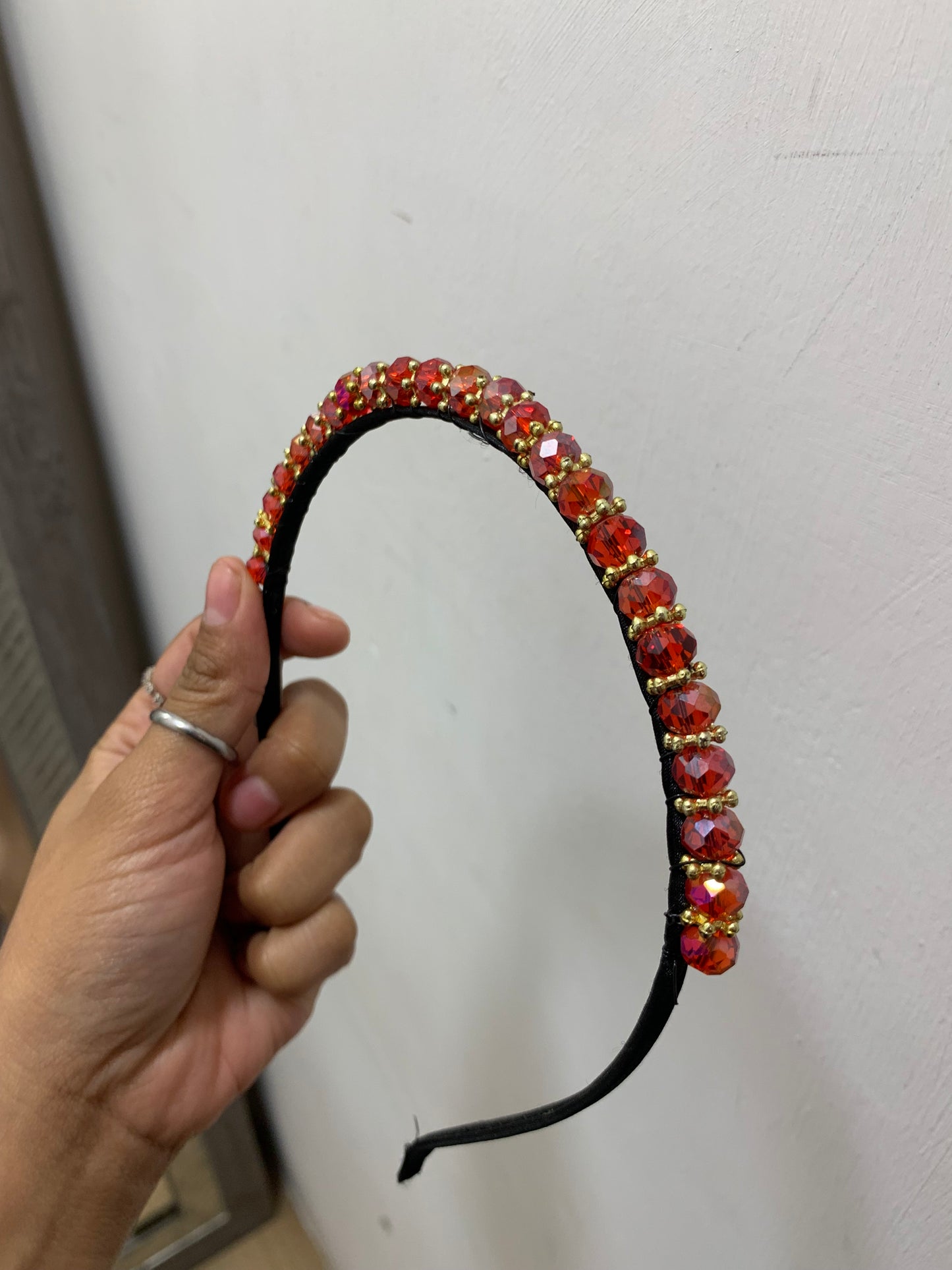 DIADEMA ROJA