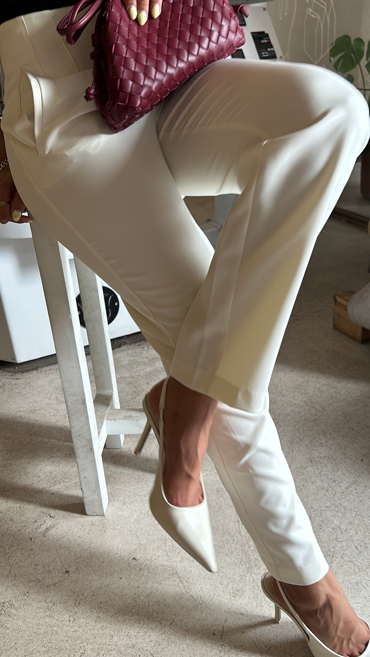 PANTALON BLANCO CORTE RECTO